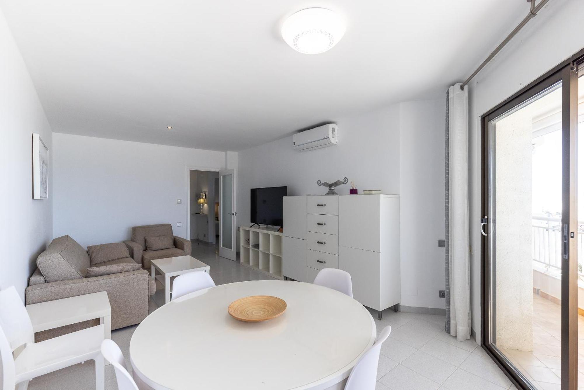 Uhc Santillana Family Complex サロウ エクステリア 写真